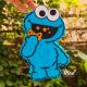 Minipiñata Plaza Sésamo - Cookie Monster - Mae Detallitos que Ilusionan - a solo S/ 21.00. Encuentra inspiración, productos y servicios para tu celebración como cumpleaños en un solo lugar.