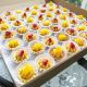 Mini tartaletas de fresa - Bocado Piqueos Petit - a solo . Encuentra inspiración, productos y servicios para tu celebración como cumpleaños en un solo lugar.