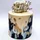 Torta Diseño Azul y Dorado - desde S/ 200 solo en Evefant - a solo . Encuentra inspiración, productos y servicios para tu celebración como cumpleaños en un solo lugar.